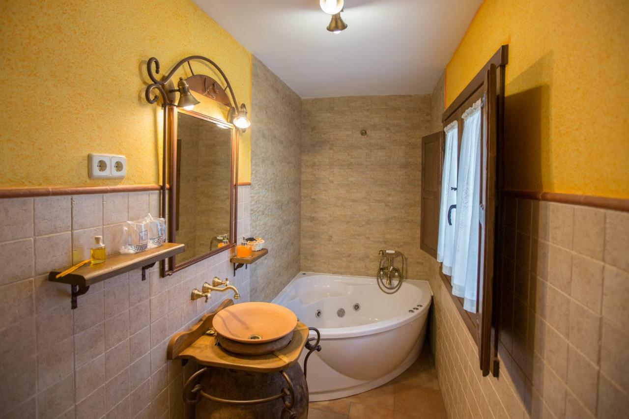 Apartamentos Rurales Senora Clara Arbancon Luaran gambar
